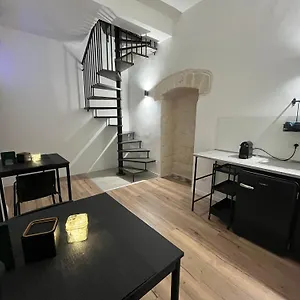 https://la-nicchia-bari.barihotels.org